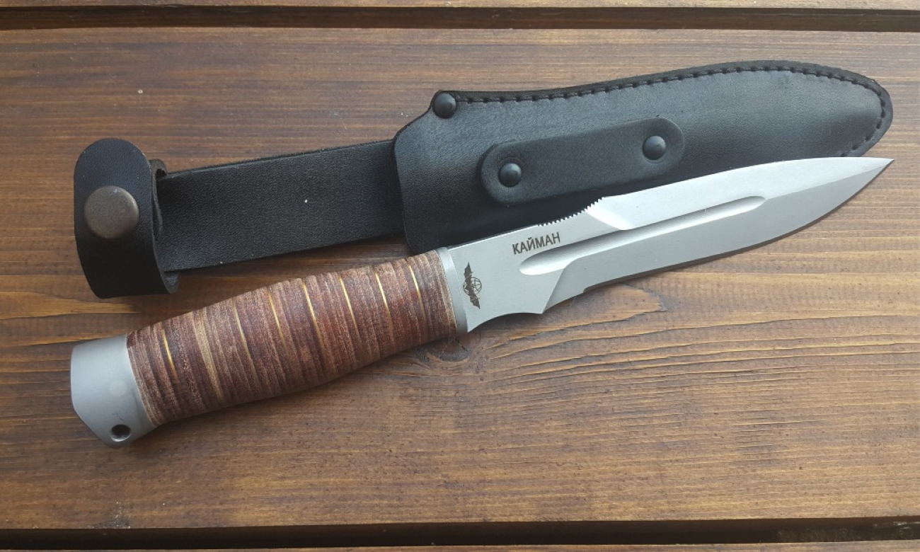 Melitak knife Cayman.Brown Leather.